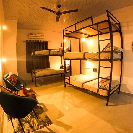 Funky Backpackers Hotel Udaipur Exterior photo